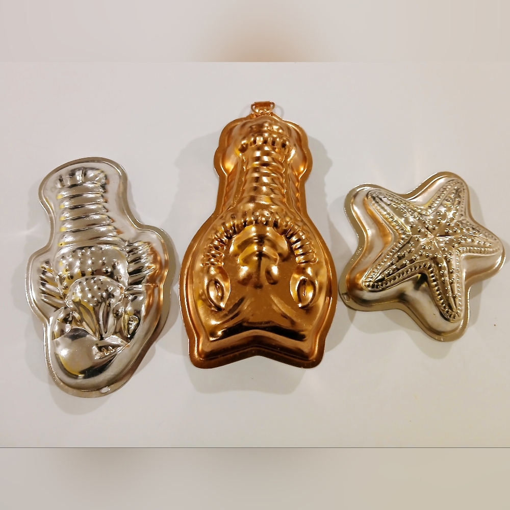 Set of Three Metal Baking Jelly Molds